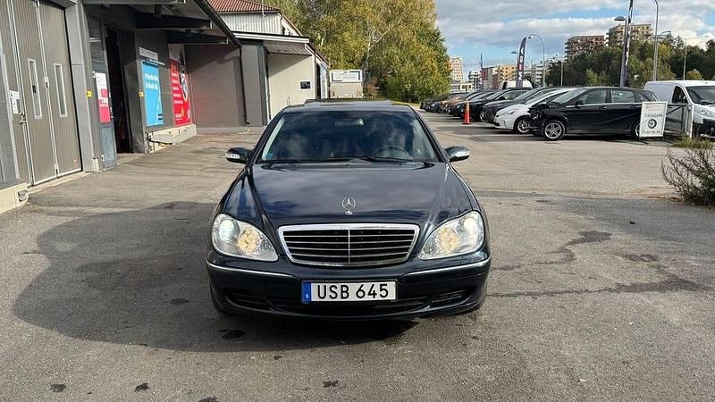 Begagnad Mercedes S350 245 HK (180 kW) 2003 Mörkblå (blå) Sedan