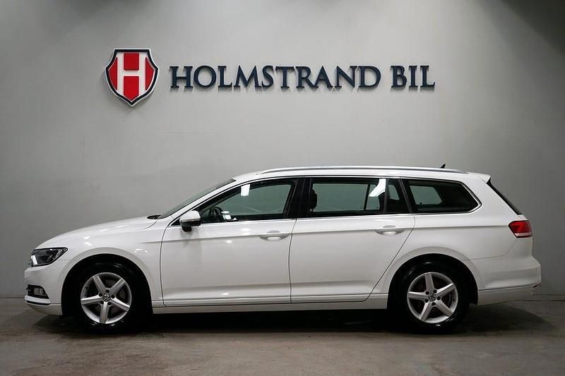 Vit Begagnad 2015 VW Passat Kombi | 158 900 kr (Bra pris) - Bild 1/4