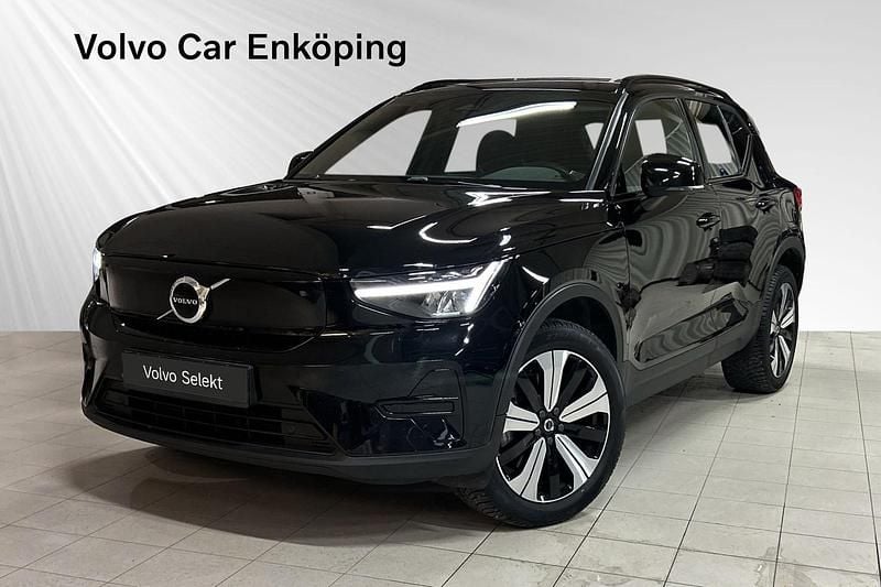 Begagnad Volvo XC40 Single Motor 175 kW (238 HK) 2022 Svart SUV
