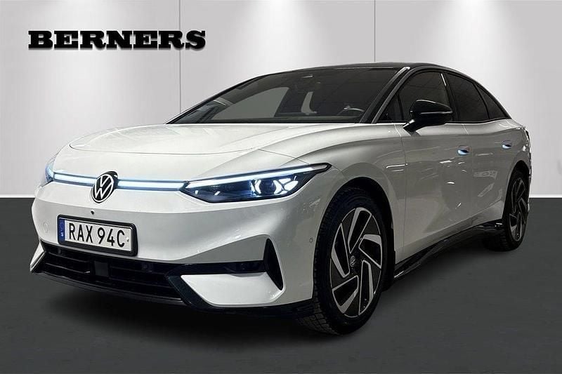 Vit Begagnad 2024 VW ID.7 Pro Sedan | 489 900 kr (Lite dyr) - Bild 1/4