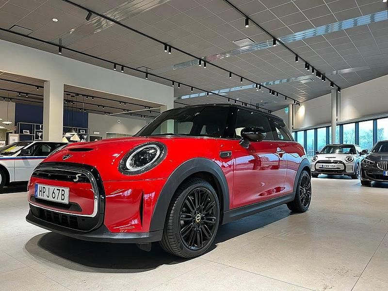 Röd Begagnad 2022 Mini Cooper SE Halvkombi | 189 000 kr (Bra pris) - Bild 1/4