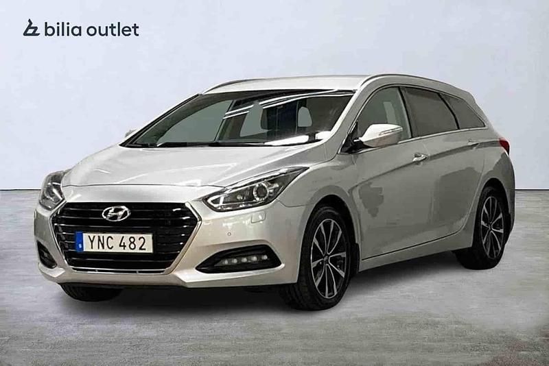 Silver Begagnad 2018 Hyundai i40 Kombi | 139 900 kr (Lite dyr) - Bild 1/1
