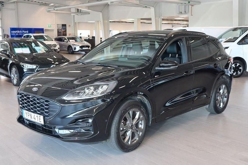 Svart Begagnad 2022 Ford Kuga Business Edition SUV | 338 800 kr (Dyr) - Bild 1/4