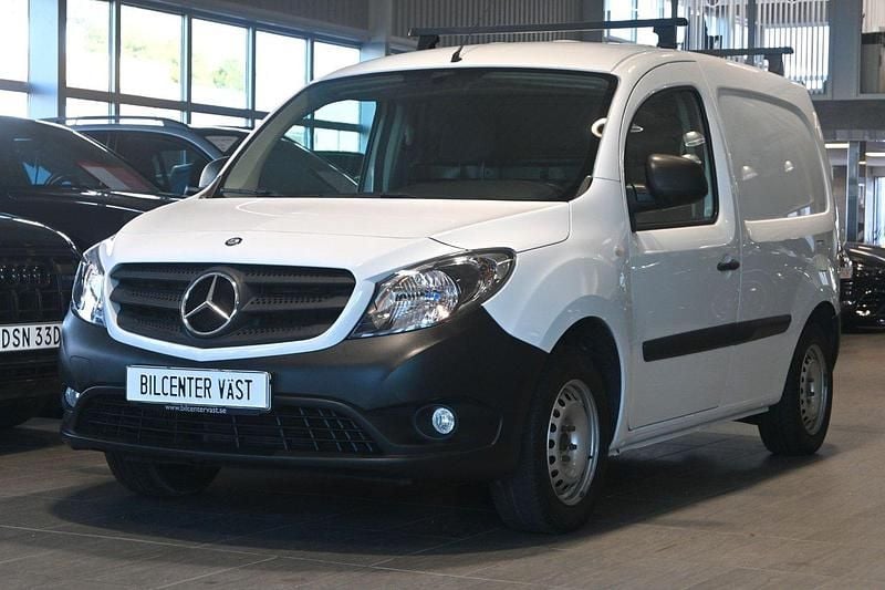 Vit Begagnad 2018 Mercedes Citan 109 Van | 109 000 kr (Marknadspris) - Bild 1/4