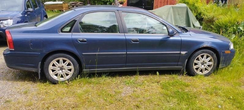 Blå Begagnad 2004 Volvo S80 Business Edition Sedan | 15 000 kr (Bra pris) - Bild 1/4