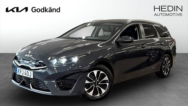 Grå (grey) Begagnad 2022 Kia Ceed Sportswagon Advance Kombi | 259 900 kr (Marknadspris) - Bild 1/4