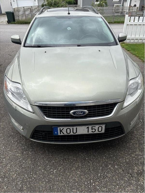 Grå Begagnad 2010 Ford Mondeo Trend Kombi | 34 999 kr (Bra pris) - Bild 1/4