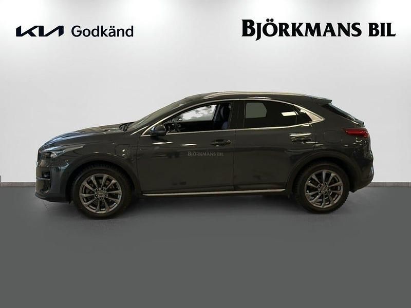 Begagnad Kia XCeed Advance 141 HK (103 kW) 2022 /h8g/ penta metal m SUV