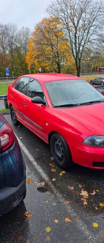 Begagnad Seat Cordoba 75 HK (55 kW) 2003 Sedan