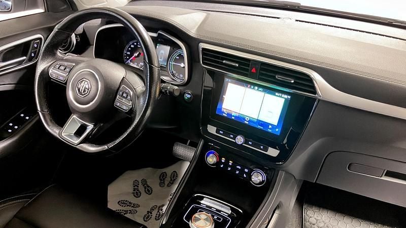 Begagnad MG ZS Luxury 105 kW (143 HK) 2021 Vit SUV