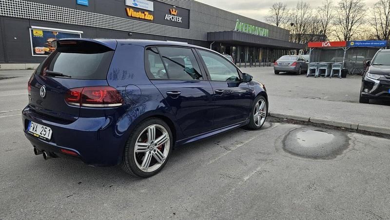 Blå Begagnad 2011 VW Golf VI Halvkombi | 157 500 kr - Bild 1/4