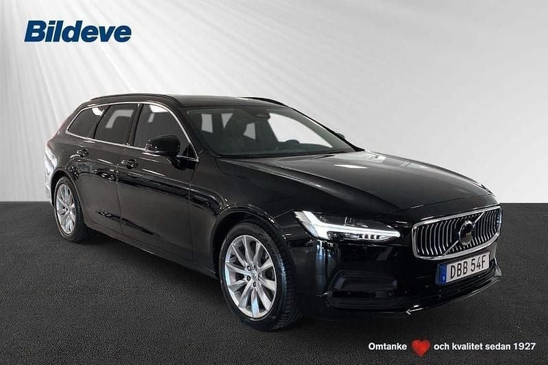 Svart Begagnad 2022 Volvo V90 Momentum Kombi | 349 900 kr (Marknadspris) - Bild 1/4