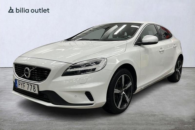 Begagnad Volvo V40 R-Design 152 HK (111 kW) 2018 Vit Halvkombi