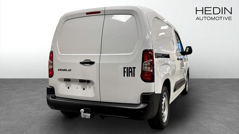 Ny Fiat Doblò 131 HK (96 kW) 2025 Vit Minibuss