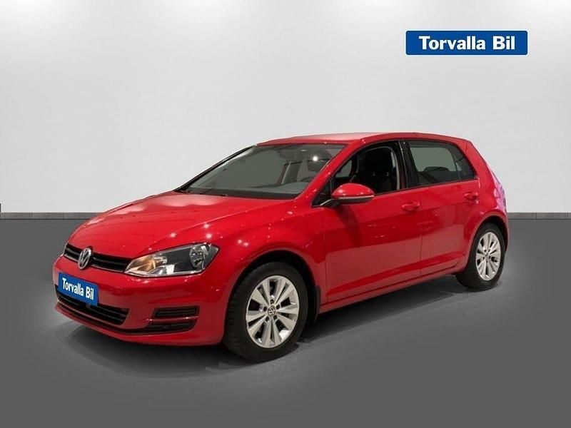 Röd Begagnad 2016 VW Golf VII Halvkombi | 99 900 kr (Marknadspris) - Bild 1/4