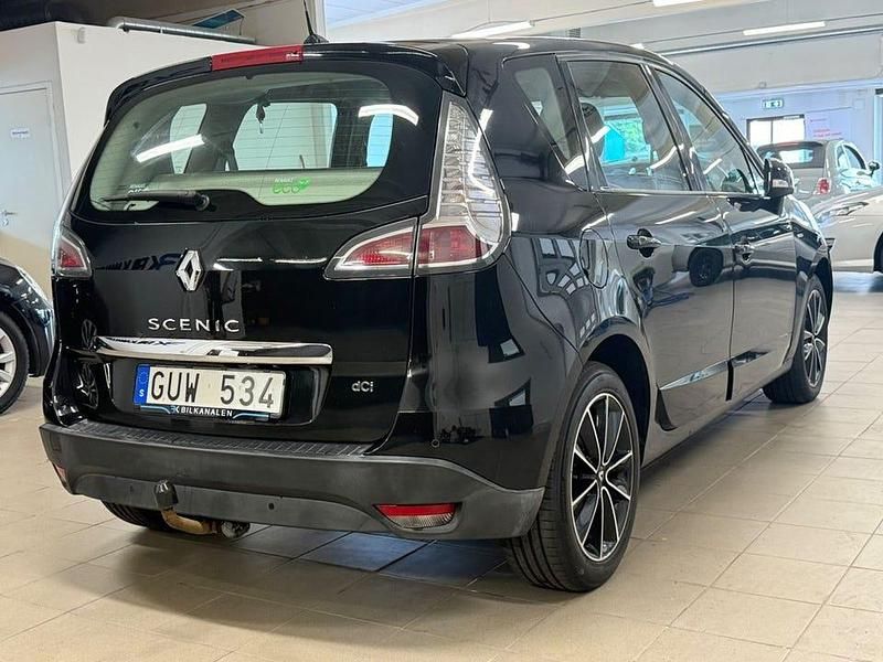 Begagnad Renault Scénic III Bose Edition 131 HK (96 kW) 2012 Svart Minibuss