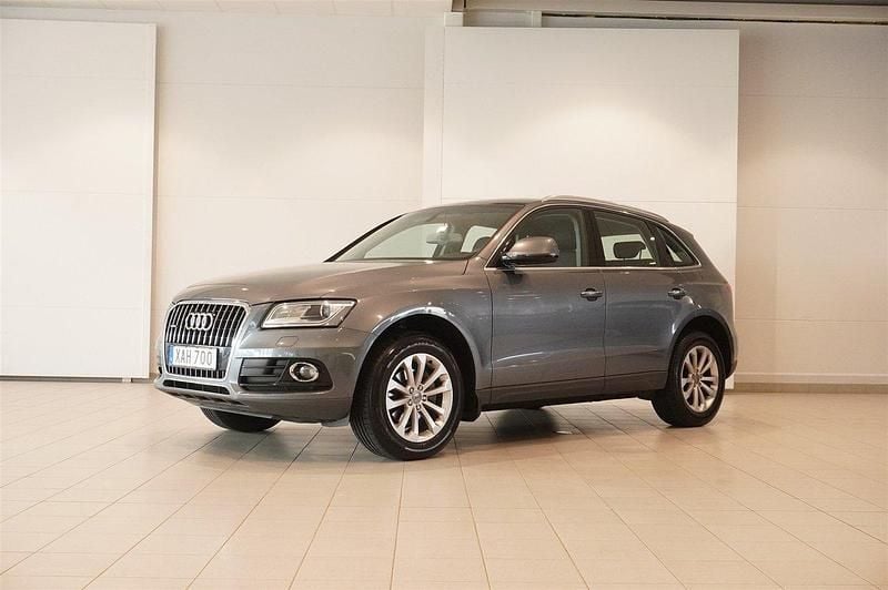 Grå Begagnad 2016 Audi Q5 SUV | 139 800 kr (Marknadspris) - Bild 1/4