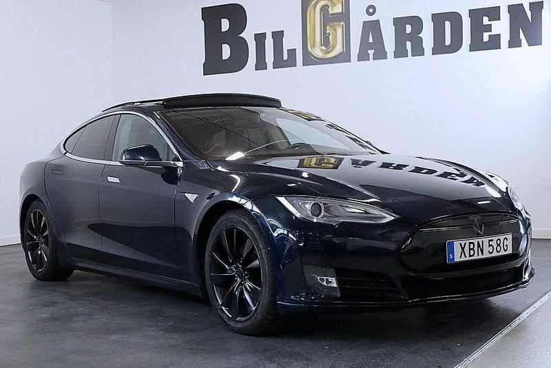 Begagnad Tesla Model S 2013 Blå Halvkombi