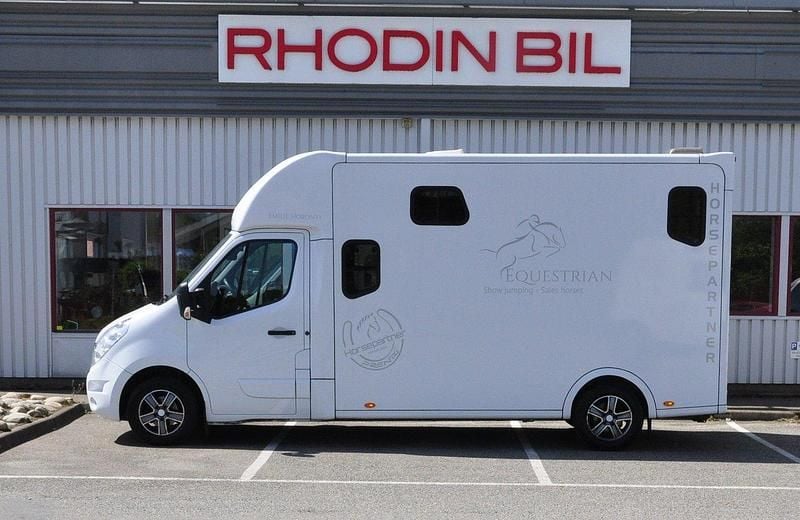 Vit Begagnad 2019 Renault Master Van | 599 900 kr - Bild 1/4