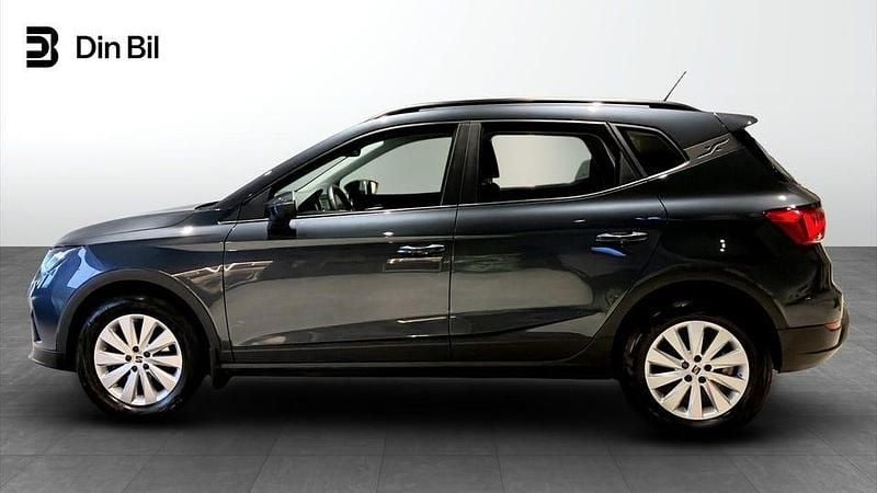 Begagnad Seat Arona Style 110 HK (80 kW) 2023 Magnetic tech metallic SUV