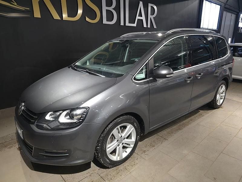 Begagnad VW Sharan GT 184 HK (135 kW) 2017 Mörkgrå Minibuss