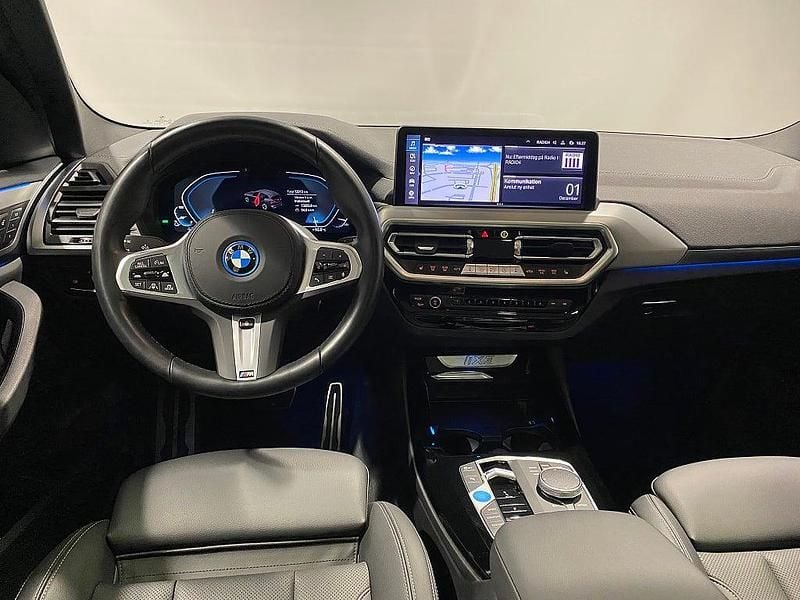 Begagnad BMW iX3 M Sport 210 kW (286 HK) 2024 Svart SUV