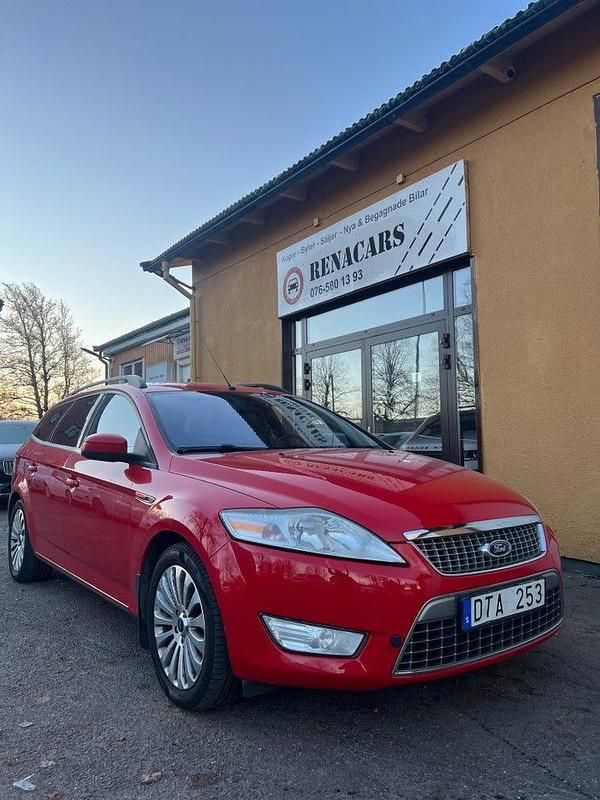 Röd Begagnad 2008 Ford Mondeo Titanium Kombi | 39 900 kr (Lite dyr) - Bild 1/4