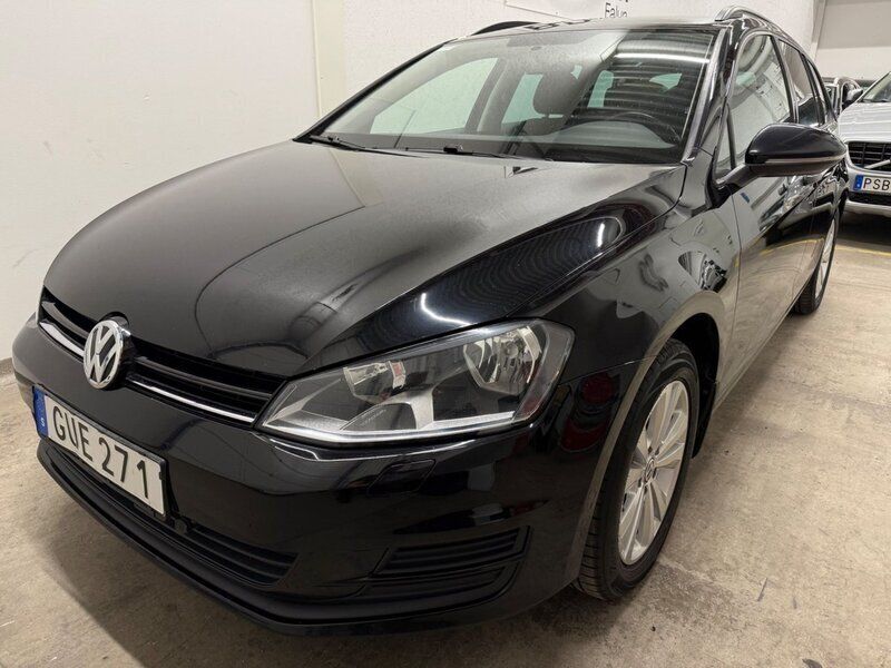 Svart Begagnad 2016 VW Golf VII Kombi | 89 500 kr (Bra pris) - Bild 1/4