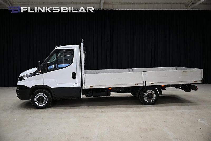 Begagnad Iveco Daily 156 HK (114 kW) 2019 Vit