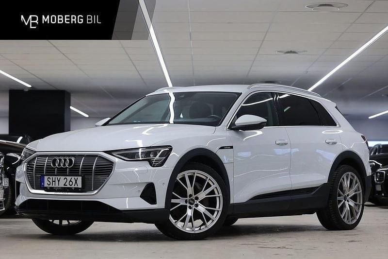 Begagnad Audi e-tron 230 kW (313 HK) 2019 Vit SUV