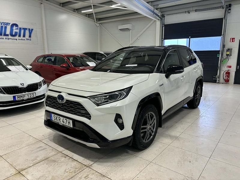 Begagnad Toyota RAV4 222 HK (163 kW) 2019 Vit SUV