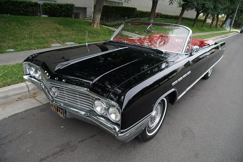 Begagnad Buick Electra 225 224 HK (164 kW) 1964 Svart Cab