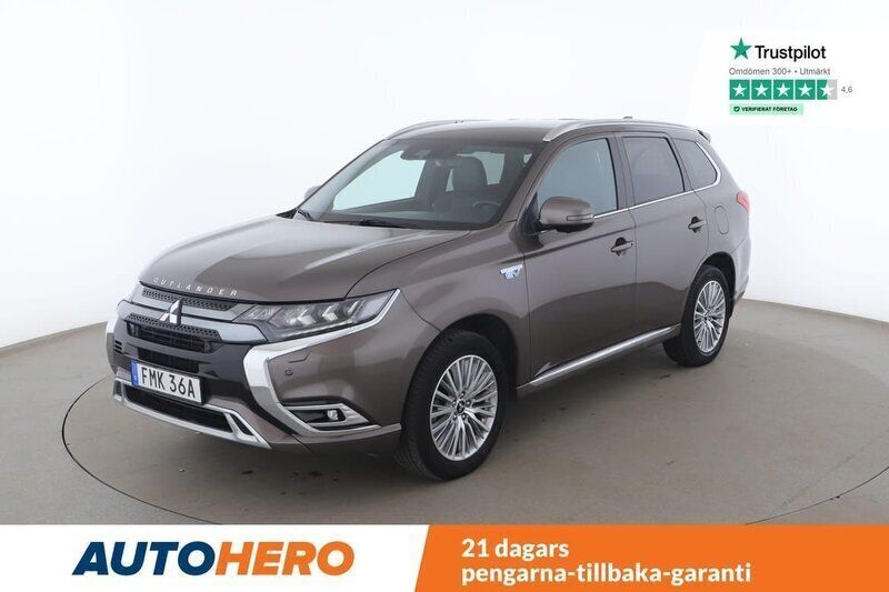 Brun Begagnad 2019 Mitsubishi Outlander P-HEV SUV | 291 000 kr (Marknadspris) - Bild 1/4