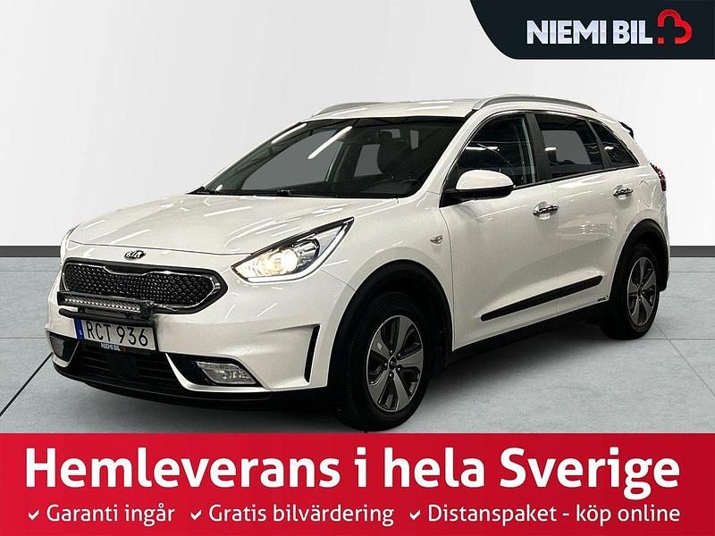 Vit Begagnad 2017 Kia Niro Advance SUV | 159 900 kr (Marknadspris) - Bild 1/3