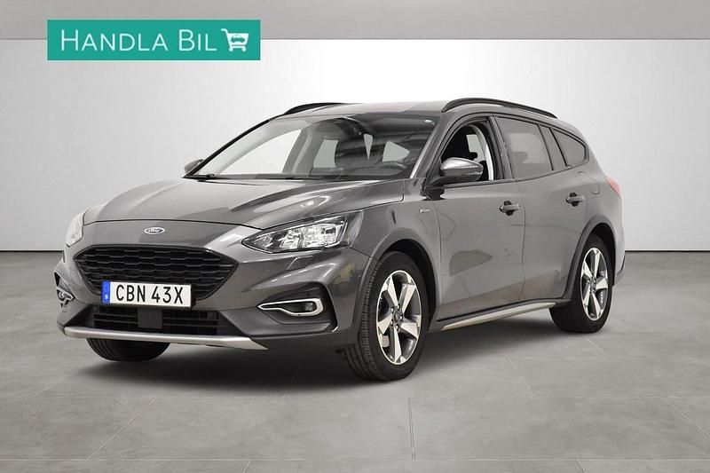 Grå Begagnad 2021 Ford Focus Active Kombi | 179 990 kr (Marknadspris) - Bild 1/4