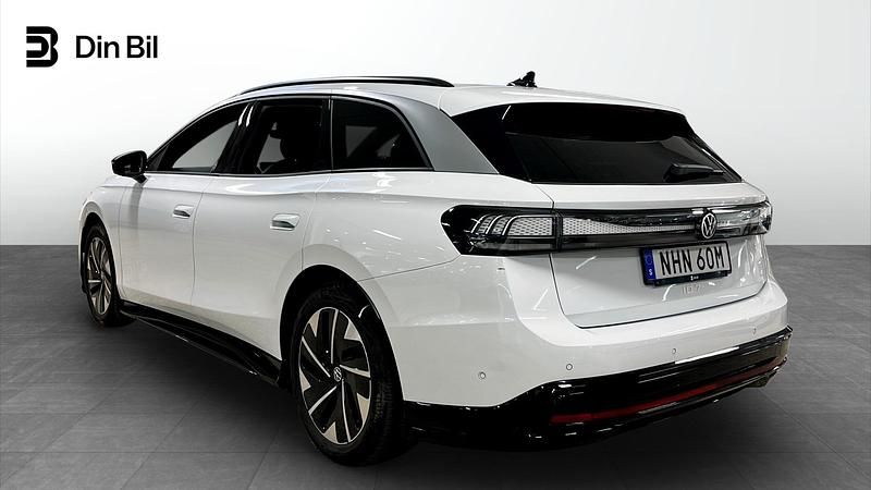 Begagnad VW ID.7 Pro 210 kW (286 HK) 2024 Vit Kombi