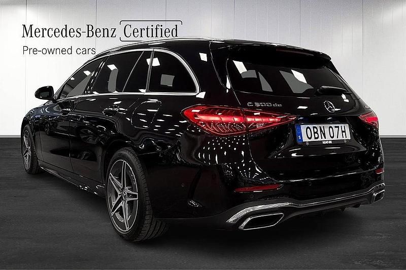 Begagnad Mercedes C300e AMG 313 HK (230 kW) 2024 Svart Kombi
