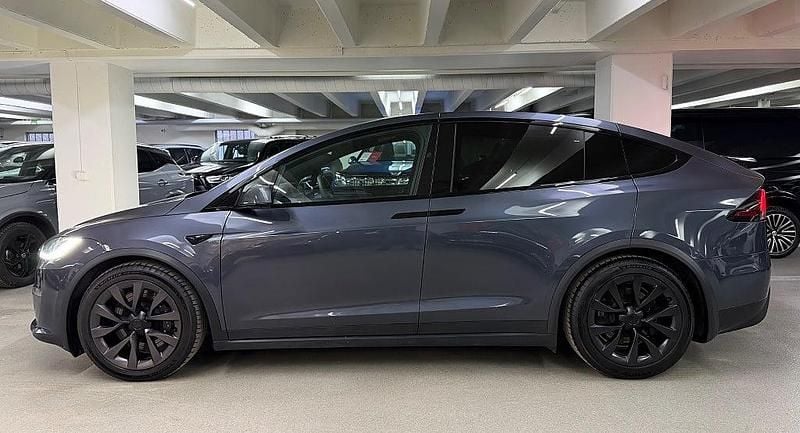 Begagnad Tesla Model X 2023 SUV