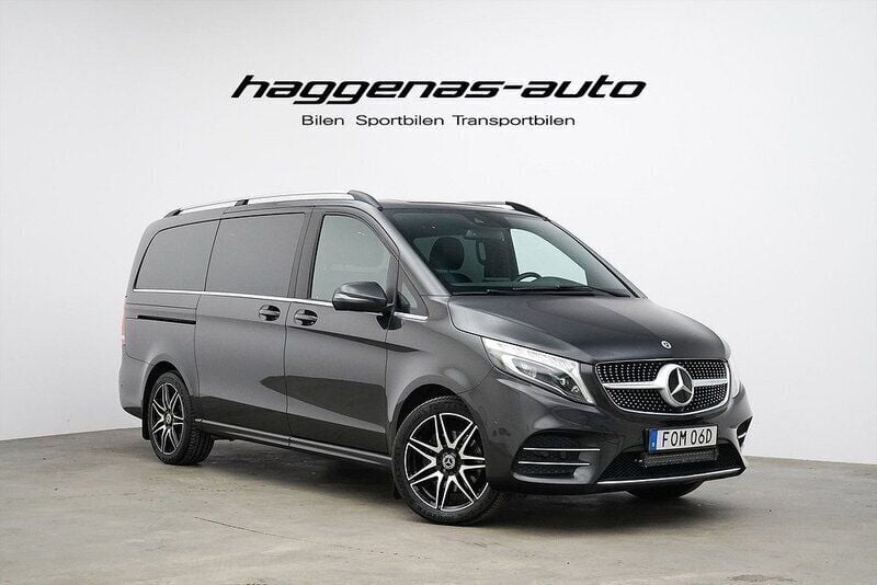 Grå Begagnad 2019 Mercedes V300 AMG Minibuss | 599 000 kr (Marknadspris) - Bild 1/4