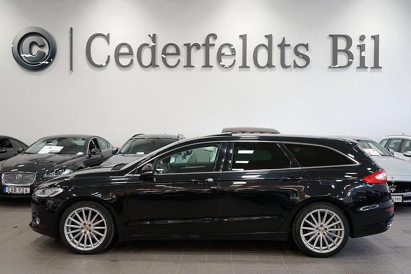 Svart Begagnad 2015 Ford Mondeo Kombi | 99 800 kr (Marknadspris) - Bild 1/4