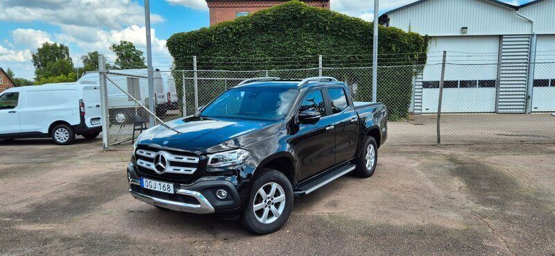 Svart Begagnad 2018 Mercedes X250 Pickup | 360 000 kr (Marknadspris) - Bild 1/4