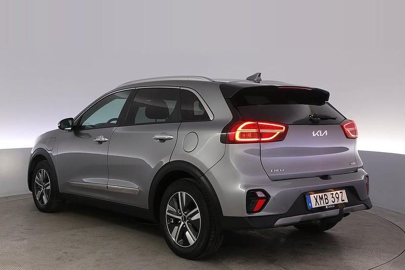 Begagnad Kia Niro Advance 141 HK (103 kW) 2022 Grå SUV