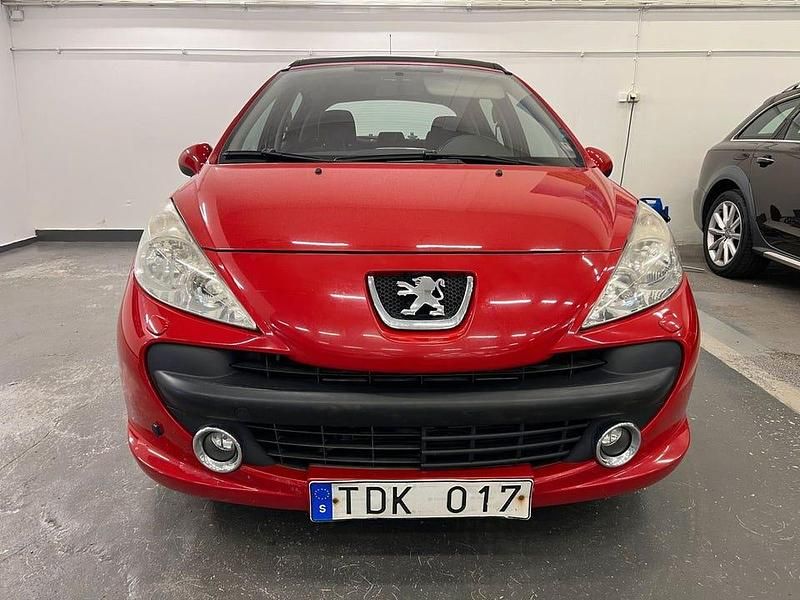 Röd Begagnad 2006 Peugeot 207 Sport Halvkombi | 29 500 kr (Marknadspris) - Bild 1/4
