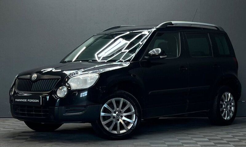 Svart Begagnad 2010 Skoda Yeti Experience SUV | 79 900 kr (Marknadspris) - Bild 1/4