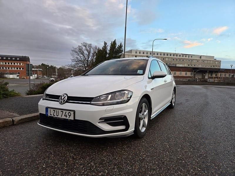 Begagnad 2017 VW Golf VII R Kombi | 150 000 kr (Marknadspris) - Bild 1/4