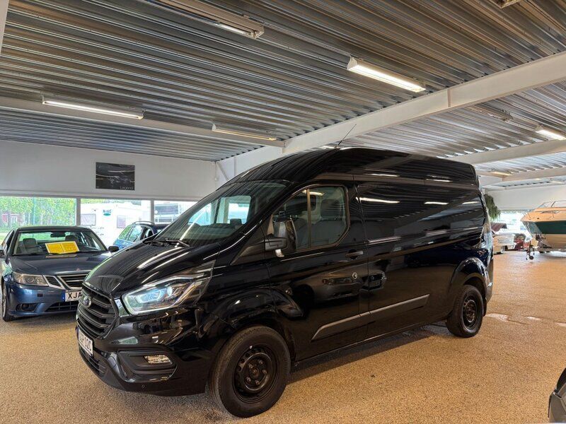 Svart Begagnad 2020 Ford Transit Custom Van | 204 900 kr (Marknadspris) - Bild 1/4