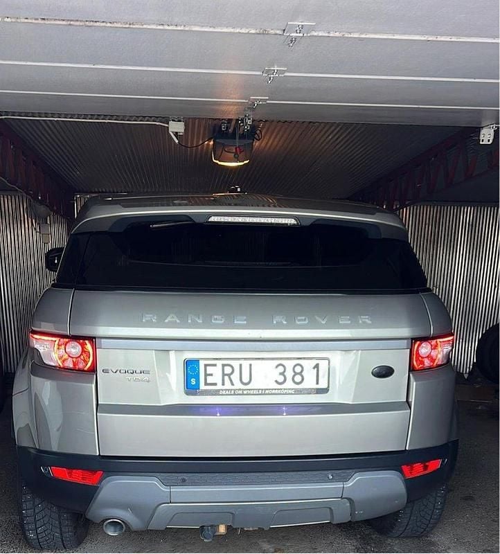 Gul Begagnad 2012 Land Rover Range Rover evoque Pure SUV | 116 000 kr (Marknadspris) - Bild 1/4