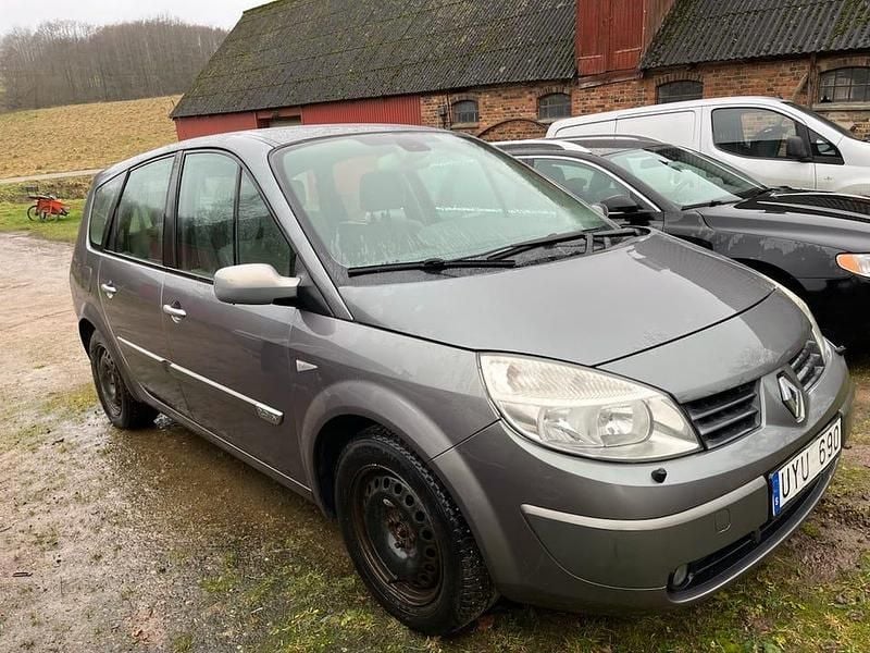 Begagnad 2004 Renault Grand Scénic II Minibuss | 24 900 kr - Bild 1/3