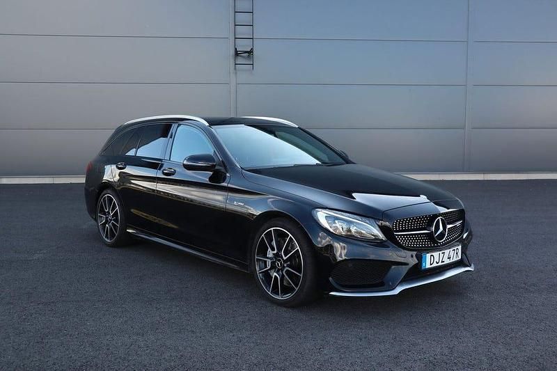 Begagnad Mercedes C43 AMG AMG 368 HK (270 kW) 2017 Svart Kombi