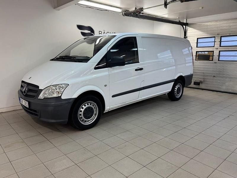 Vit Begagnad 2012 Mercedes Vito Van | 98 000 kr (Lite dyr) - Bild 1/4
